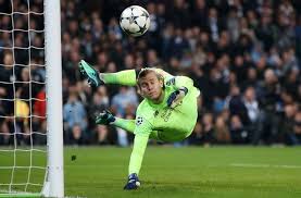 #loris karius #liverpool #real madrid #ucl #jesus #the whole world saw #poor poor thing. Von Der Vfb Jugend In Die Konigsklasse Ex Stuttgarter Karius Will Mit Dem Fc Liverpool Ins Finale Fussball Stuttgarter Zeitung