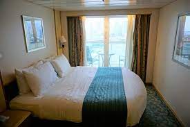 Mariner of the seas features a number of complimentary and upcharge dining venues. Mariner Of The Seas Balcony Cabin Review Eatsleepcruise Com