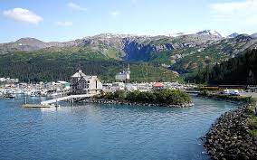 Οι δρόμοι έχουν μποτιλιαριστεί και. H Polh Sthn Alaska Opoy Oloi Zoyn Sto Idio Ktirio