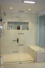 Choisissez et achetez vos spots chez un spécialiste. Douche A L Italienne Encastrable 50 Salles De Bains Modernes Salle De Bains Moderne Rangement Douche Douche Italienne