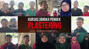 Kursus kemahiran jangka pendek seperti kursus facial, kursus urutan aromaterapi, kursus rawatan selepas bersalin, kursus solekan dan kursus manicure pedicure dibina khas untuk memenuhi permintaan di sekitar shah alam, ampang, kuala lumpur dan lembah klang. Kursus Jangka Pendek Mara 10 Institusi Pengajian Ini Tawarkan Program Kulinari Yang Mana Menarik Minat