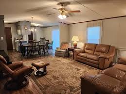 Heather Nicely, Agent