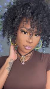 I feel like a sunflower so i wanted to look like one💛 #hudsonsplayhouse🏰  #makeup. A spotted banana can also be the inspo for this 😆 w.e. floats  your boat. Product details will be