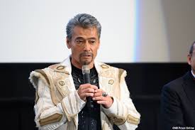 Hiroyuki abe (fighter) (阿部 裕幸, born 1970), japanese mixed martial artist. å†´å³¶é›·ç‰™ã‚·ãƒªãƒ¼ã‚ºæœ€æ–°ä½œ ç‰™ç‹¼ Garo æœˆè™¹ãƒŽæ—…äºº å…¬é–‹è¨˜å¿µèˆžå°æŒ¨æ‹¶ Nb Press Online