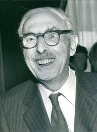 Laa ruggyree sonney dhyt Archibald Knox! Born in Tromode