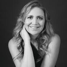 Debbie Blume's Instagram, Twitter & Facebook