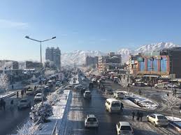 از غرب با ایران، از جنوب با پاکستان، از شمال با تاجیکستان، ازبکستان و ترکمنستان همسایه است. ØªØµØ§ÙˆÛŒØ±ÛŒ Ø§Ø² Ø§ÙˆÙ„ÛŒÙ† Ø¨Ø±Ù Ø²Ù…Ø³ØªØ§Ù†ÛŒ Ø¯Ø± Ú©Ø§Ø¨Ù„ Bbc News ÙØ§Ø±Ø³ÛŒ
