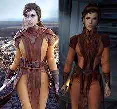 The Force Fights with 'Knights of the Old Republic's Bastila Shan Cosplay -  Bell of Lost Souls
