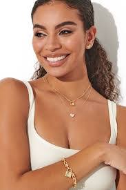 Ari Silver's Instagram, Twitter & Facebook