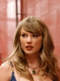 More Pictures of Travis and Taylor at his cousin's wedding! :  r/taylorandtravis