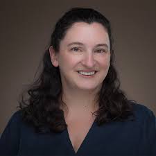 Amanda Garrett's Instagram, Twitter & Facebook