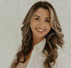 Jasmine Stroud's Instagram, Twitter & Facebook