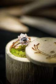 Cleopatra Art Deco Wedding Band Set Featuring A Round Salt Pepper Diamond In 14k Gold Fully Customizable Salt And Pepper Diamond Wedding Band Sets Art Deco Wedding Band