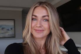 Lindsay Arnold Addresses Why She Hasn't Been Wearing Her Engagement Ring