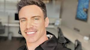 Gay Model & Social Media Influencer Jeff Thomas Dead At 35