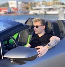 Bringing you closer to the people and things you love. Exi Itsexii Y Tu Te Subes Al Lambo Instagram Bilder Und Video Download Imginn Com