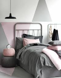 Je veux trouver des idées de décoration pour ma chambre bébé pas cher ici chambre bébé rose poudré. 1001 Idees Comment Decorer La Chambre Rose Et Blanc Chic