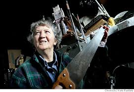 One-woman band gives beat to farmers' market