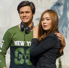 Maybe you would like to learn more about one of these? Biodata Lengkap Profil Agama Dan Pasangan Asli Pemain Sinetron Mermaid In Love 2 Dunia Sctv Diary Populer