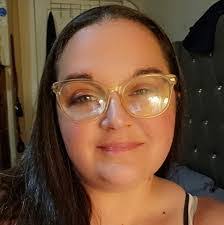 Ashley Dampier's Instagram, Twitter & Facebook