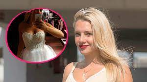 Evelyn burdecki has a glorious bra size. Evelyn Burdecki Das Steckt Hinter Ihrem Bachelor Brautkleid Promiflash De