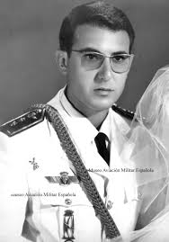 TENIENTE AYUDANTE DE 2ª INGENIERO AERONÁUTICO D. JUAN FERRERO MUÑOZ.