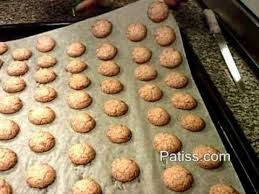 Recette Des Macarons Aux Amandes Recette Ancienne Recette Mignardise Macaron Amande Recette