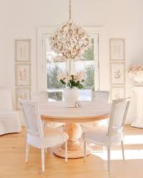 Check out some stunning ideas below as inspiration, and then get started. 10 Sophisticated Feminine Dining Room Decor Ideas