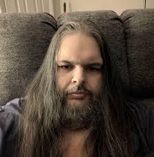 The logo not being centered is bothering me 😭