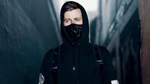 Official merchandise for alan walker. Alan Walker Drops New Vize Collab Space Melody Edward Artemyev