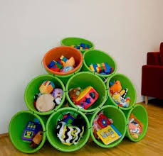 Home made wall mounted hot wheels track : 15 Awesome Diy Toy Car Projects