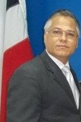 Alcantara presenta pruebas de abogados con cédulas falsas e incrimina  presidente del Colegio de Abogados