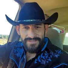 My father Lee Polanco Sr passed away quietly