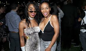 Kelly (born january 24, 1950) is an american politician serving since 2019 as the 48th governor of kansas. R Kelly Who Drea And Joann Kelly Are Living Their Best Lives Amid Family Drama Hiphollywood