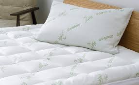 The top cover of the mattress pad is a blend of 70% polyester and 30% rayon from bamboo. Amazon Com Bamboo Mattress Topper Twin Cooling Breathable Extra Plush Thick Fitted 8 20 Inches Pillow Top Mattress Pad Rayon Cooling Ultra Soft Bamboo Twin 39x75 Inches Home Kitchen