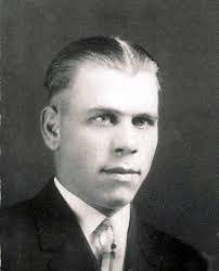 Alexander Stauffer's Instagram, Twitter & Facebook