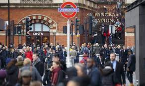 London underground staff will strike for four days this month, in protest of plans to abolish separate pay grades for drivers who work nights. Uzuone39gmvznm
