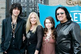 May 04, 2020 · gene's son attended pitzer college in claremont, california, and graduated in 2011 with a degree. Gene Simmons Declares Rock Music To Be Finally Dead