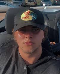 🔱Lucas Purdy🔱 (@lukesunbroken) • Instagram photos and videos