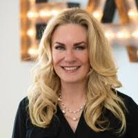 Becky Treadwell's Instagram, Twitter & Facebook