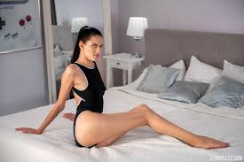 Straplez Mia Mayblack Regular Teens Vr Sex Best Photos PornPics VIP Gallery