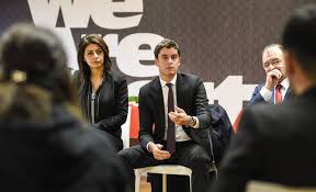 Gabriel attal, secrétaire d'état auprès du ministre de l'éducation nationale et de la jeunesse, s'est rendu à lille, lundi 21 octobre, à la rencontre de jeunes volontaires du service national universel. Communautarisme En Mission Dans Les Quartiers Gabriel Attal Mise Sur Les Associations