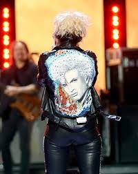 Pin On Miley Cyrus