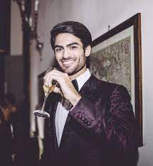 Anyone who is a parent, anyone who knows the precious responsibility of being a mother or a father, will fully grasp the meaning of this piece. Matteo Bocelli A Toast To You All This Year You Have Facebook