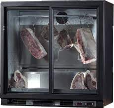 Unsurprisingly, they need to be cooked in a specific way in order to ensure that you are able to savour them to the max. Es Gibt Sogar Reifeschranke Fur Zuhause Wie Etwa Von Otto Gourmet Ausgeliefert Wird Der Schrank Mit 20 Kilogramm Edlem Dry Aged Beef