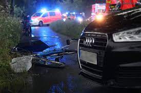Denn die gewittergefahr hält auch am freitag und sogar für das ganze wochenende weiter an. G1zoev2 Gq6olm