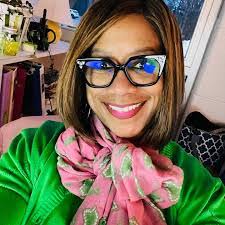 Lela Davis's Instagram, Twitter & Facebook