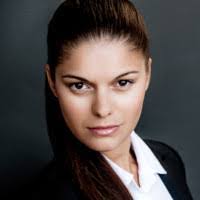 Kat Moran's Instagram, Twitter & Facebook