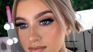 The Middle of Everywhere > Makeup by Eb Macdonald