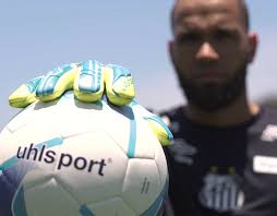 Everson Projects :: Photos, videos, logos, illustrations and branding ::  Behance